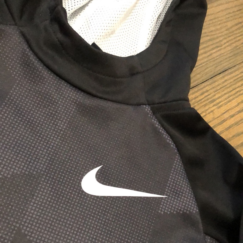 Nike hoodie - Picture 3 of 5